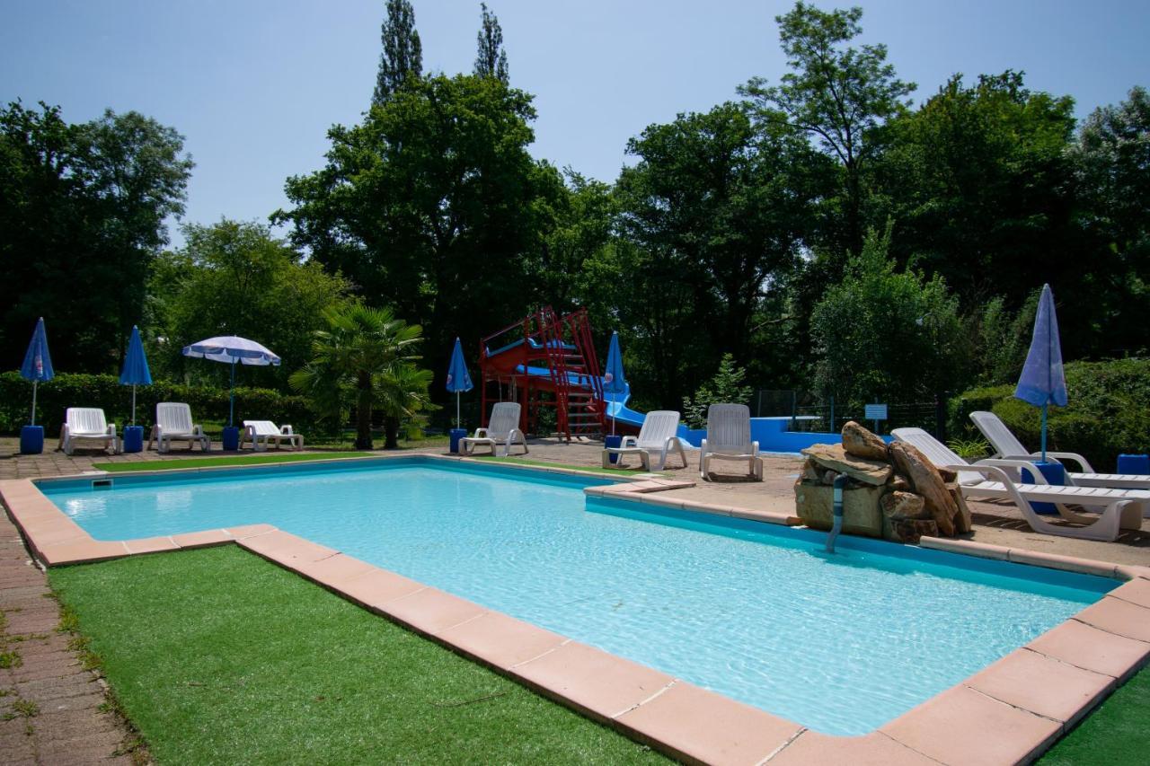 Camping Des Bains Saint-Honore-les-Bains Екстер'єр фото