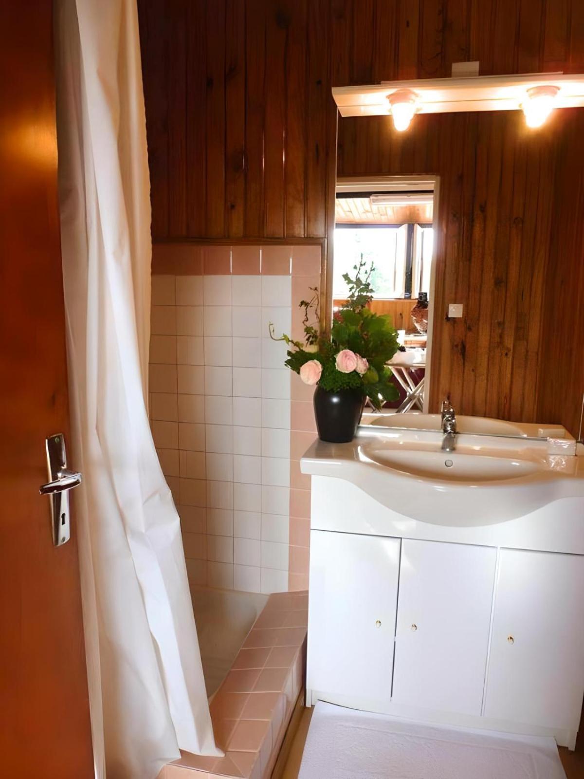Camping Des Bains Saint-Honore-les-Bains Екстер'єр фото