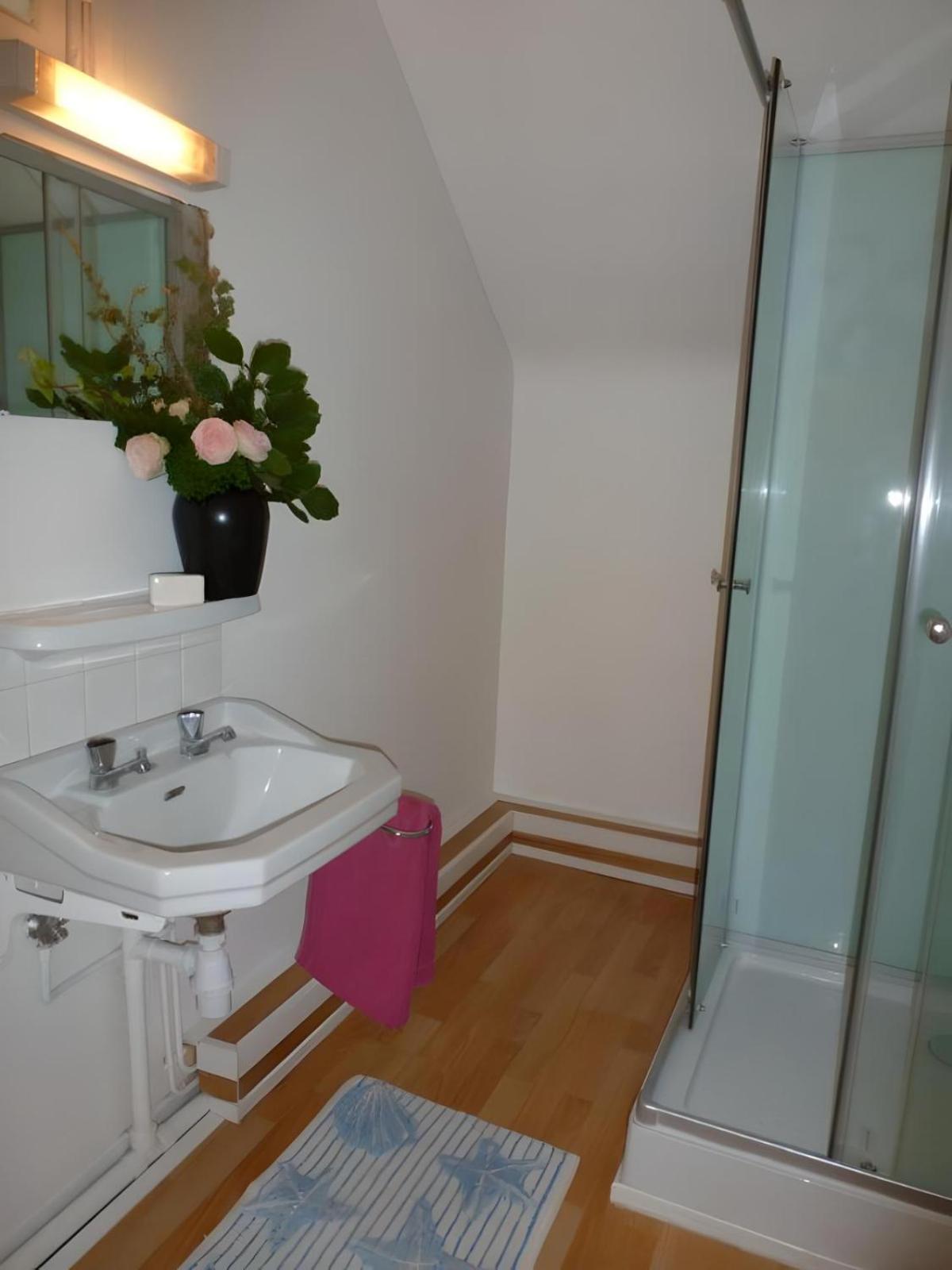 Camping Des Bains Saint-Honore-les-Bains Номер фото